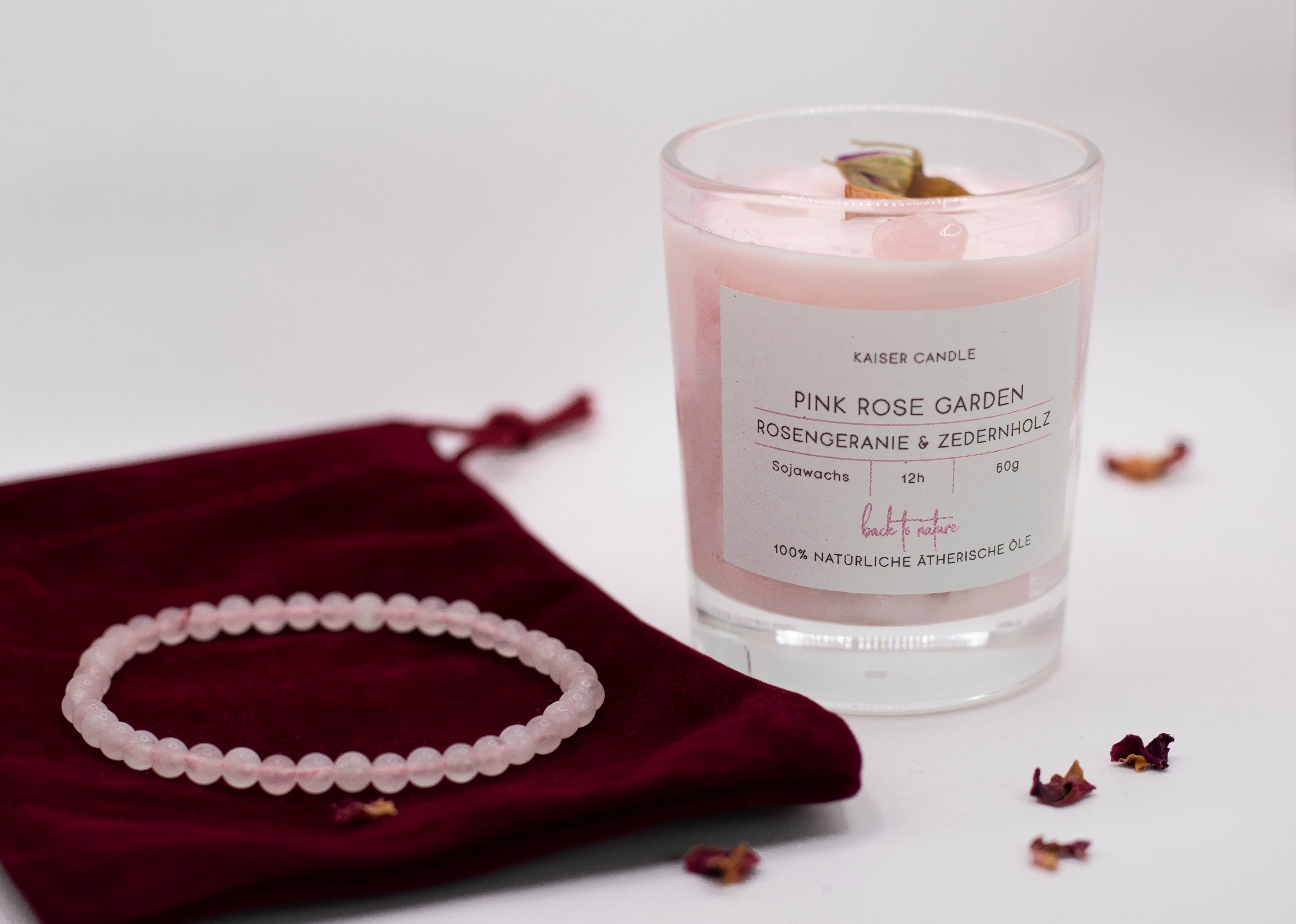 Pink Rose Garden Valentinstag Geschenkset – Duftkerze mit Rosenquarz & filigranem Rosenquarz Kugelarmband