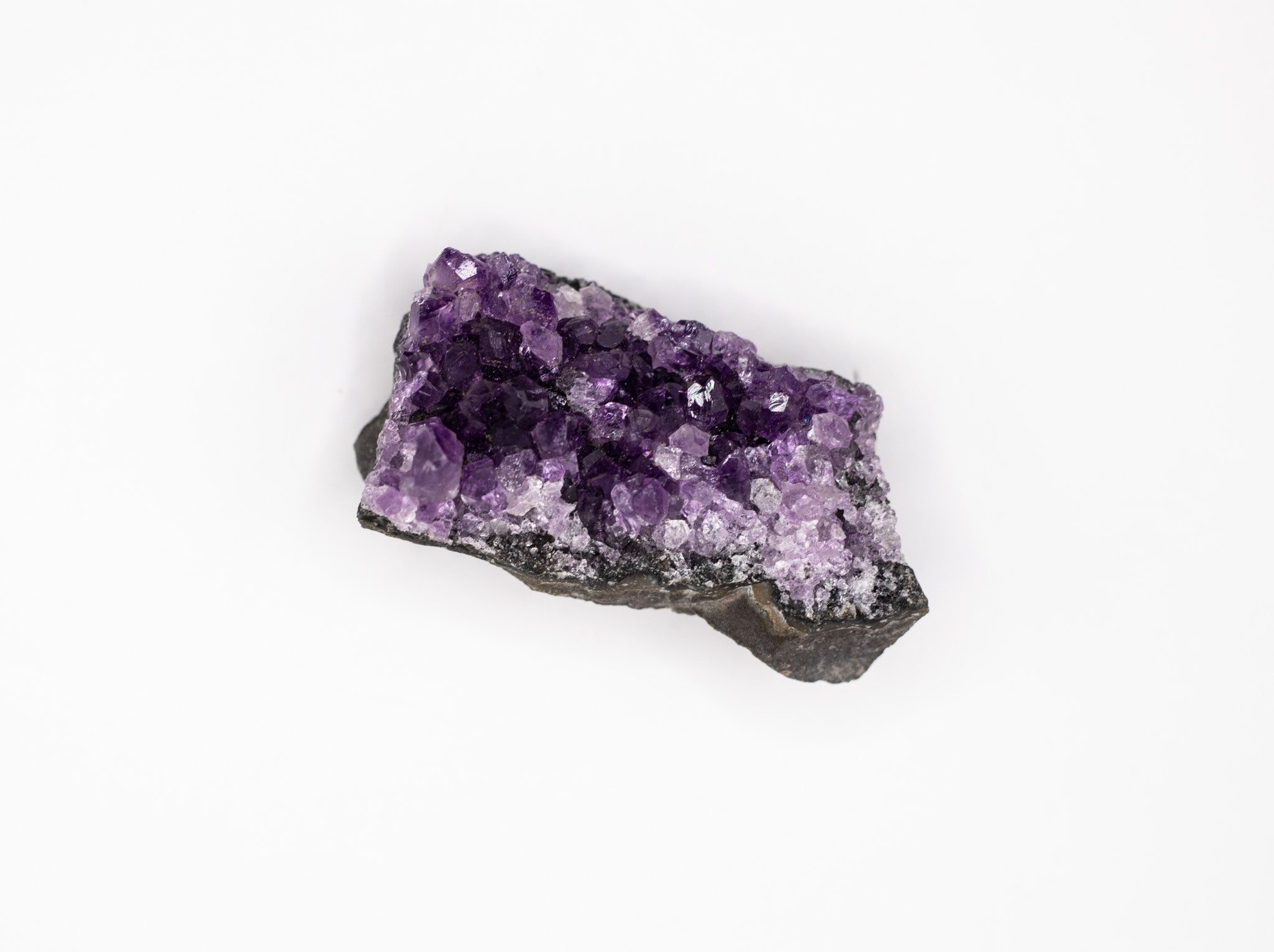 Amethyst Stufe 40-50 g mit intensiver, violetter Farbe, AA-Qualität – Einzigartiges Sammlerstück und dekorativer Blickfang