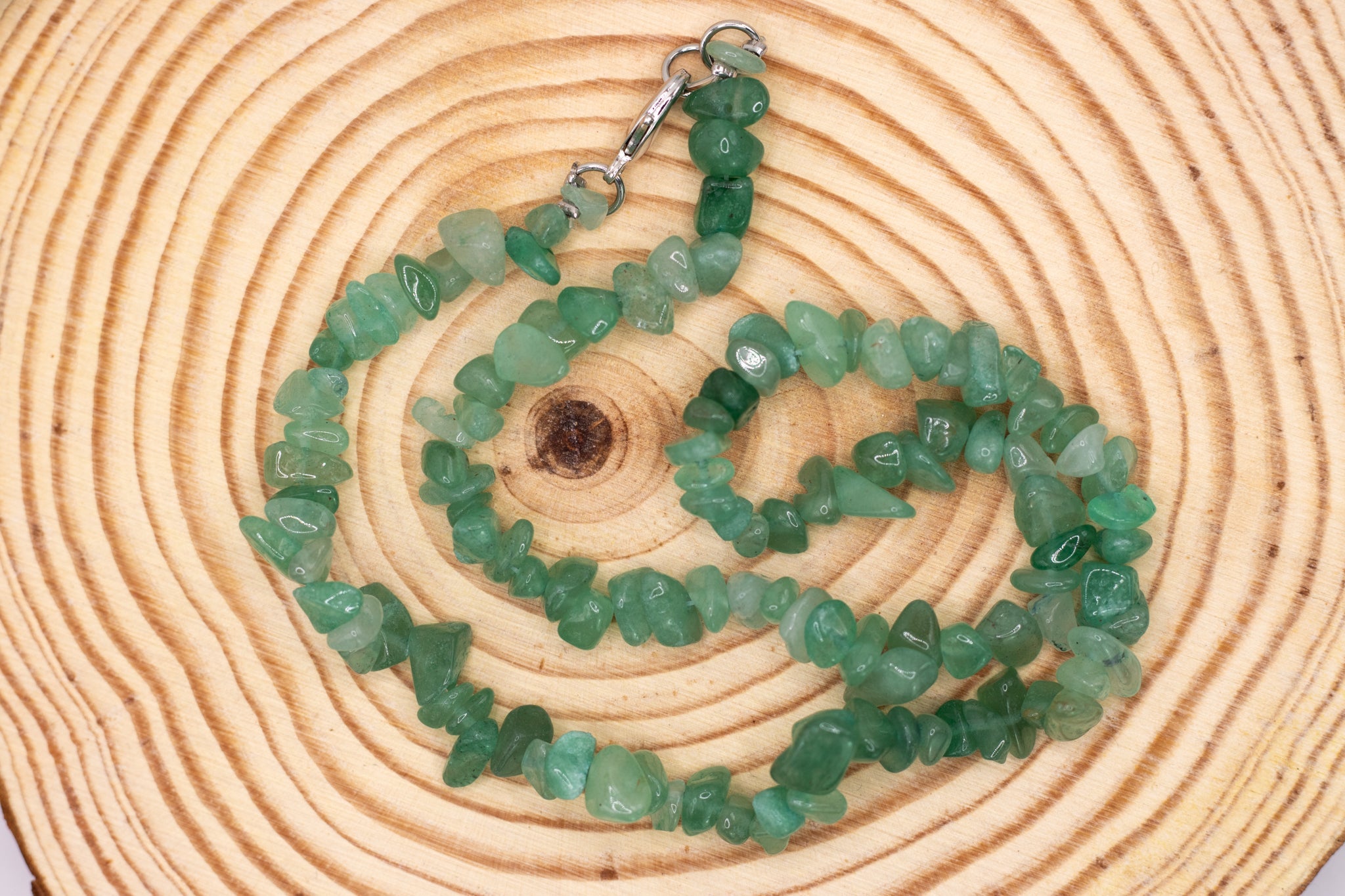 Aventurin grün Splitterkette 45 cm mit Karabinerverschluss, Edelstein Kette, Stein des Glücks, für innere Ruhe und Selbstvertrauen