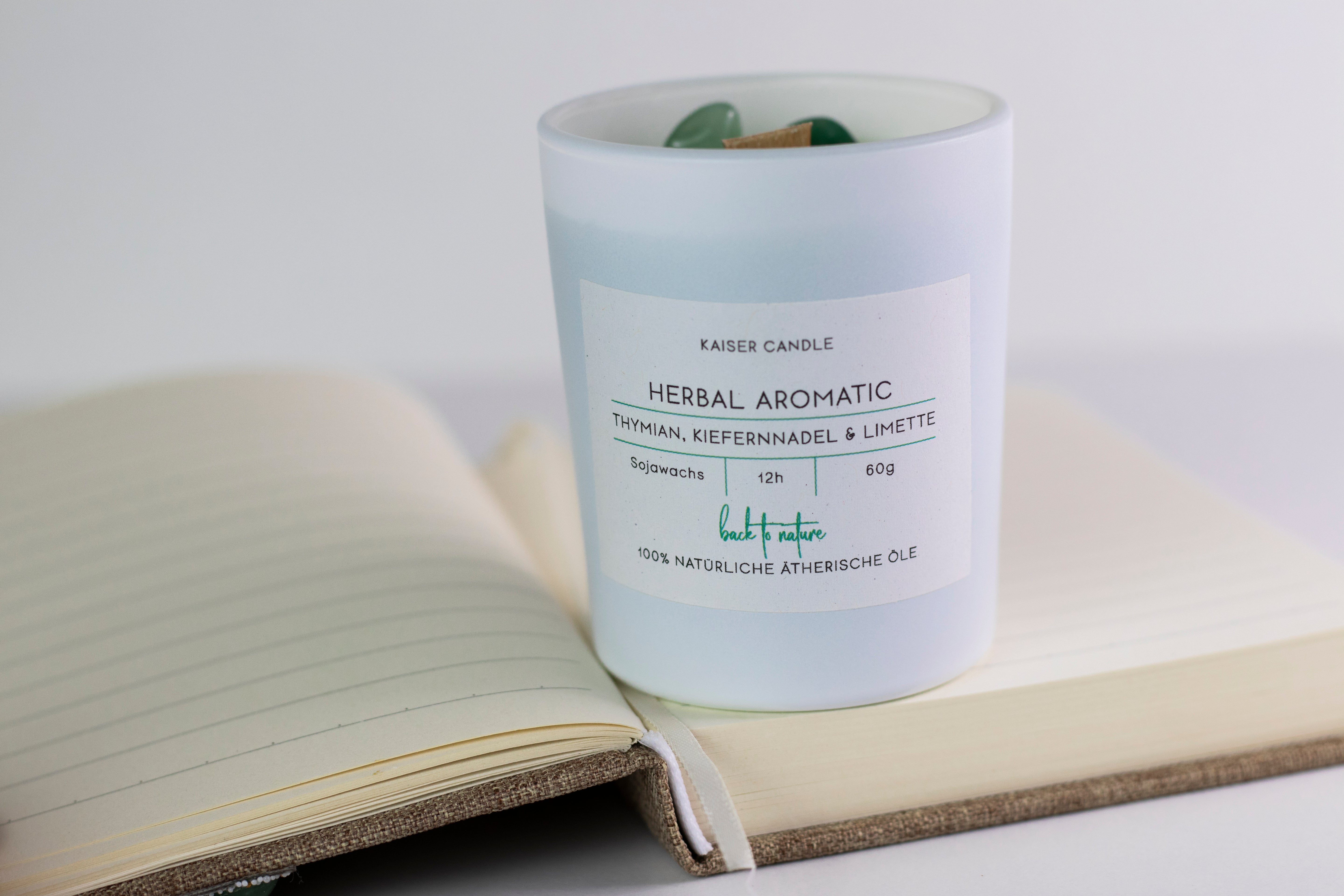 Green Balance Set - Herbal Aromatic Duftkerze 60 g & Notizbuch mit Aventurin grün